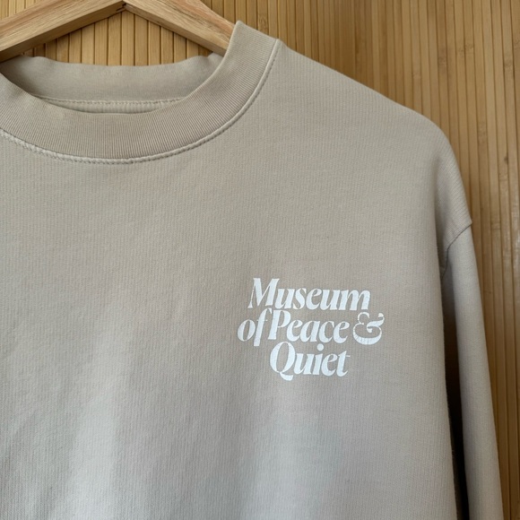 Museum of Peace & Quiet beige crewneck - Picture 4 of 7